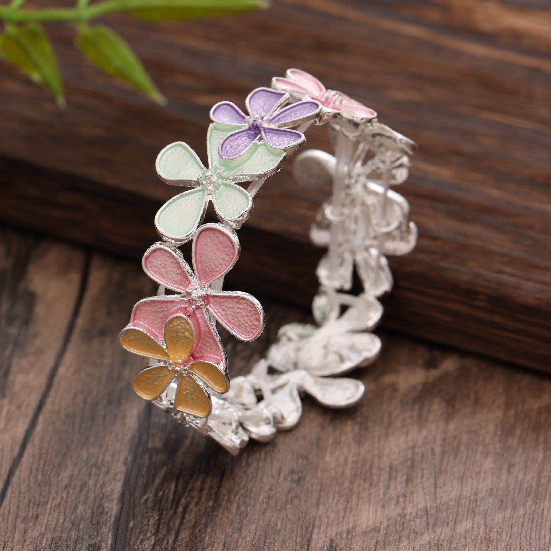 Flower Elastic Bracelet Women's High-grade Alloy Hand Bracelet