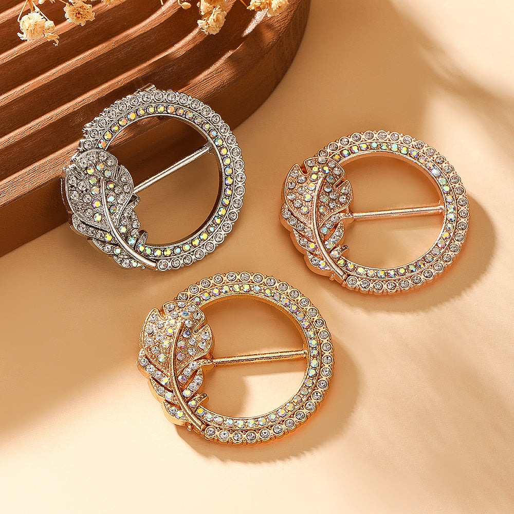 Waist-cinching Accessory Clip For Securing High-end Brooches