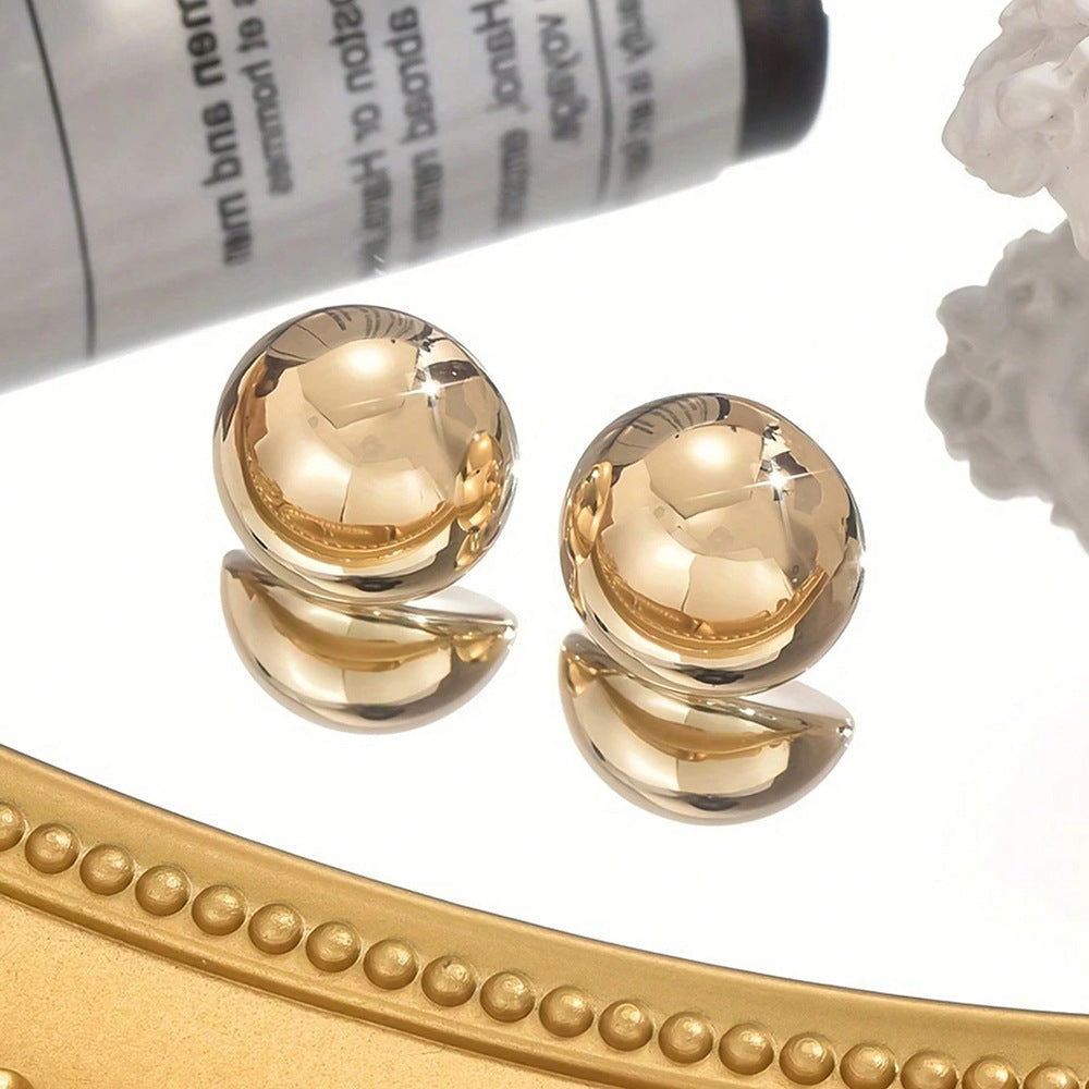 Stylish Stainless Steel Pearl Earrings With A Distinctive European And American Fashion Vibe