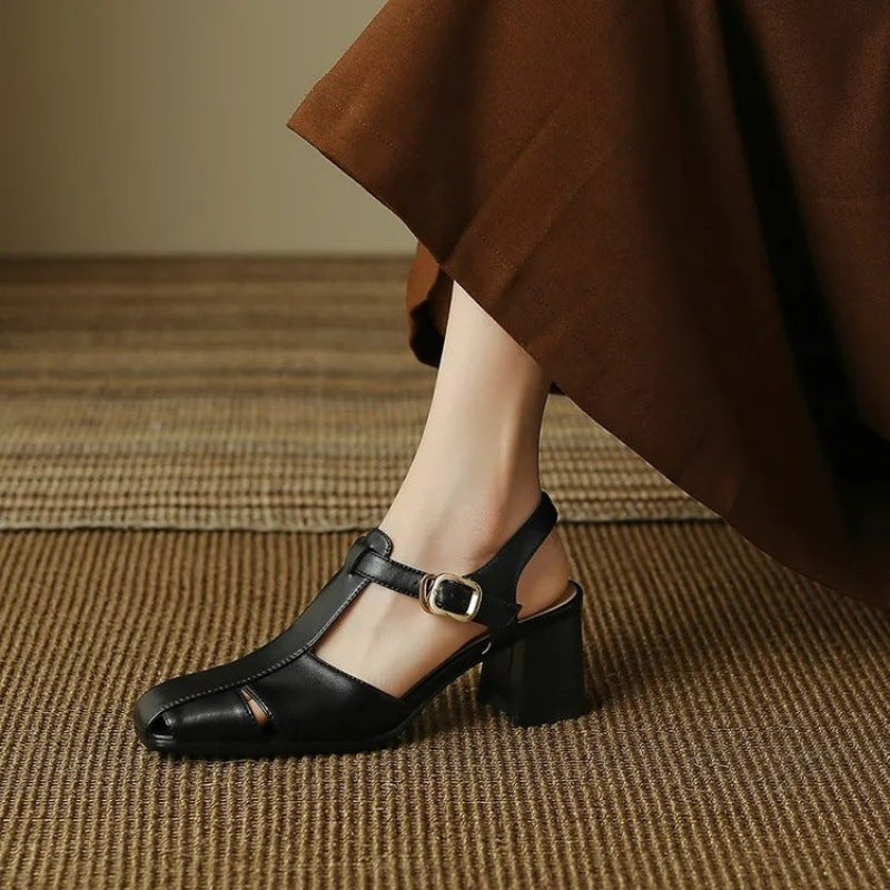 Hollow Retro Closed Toe Chunky Heel Sandals For Women