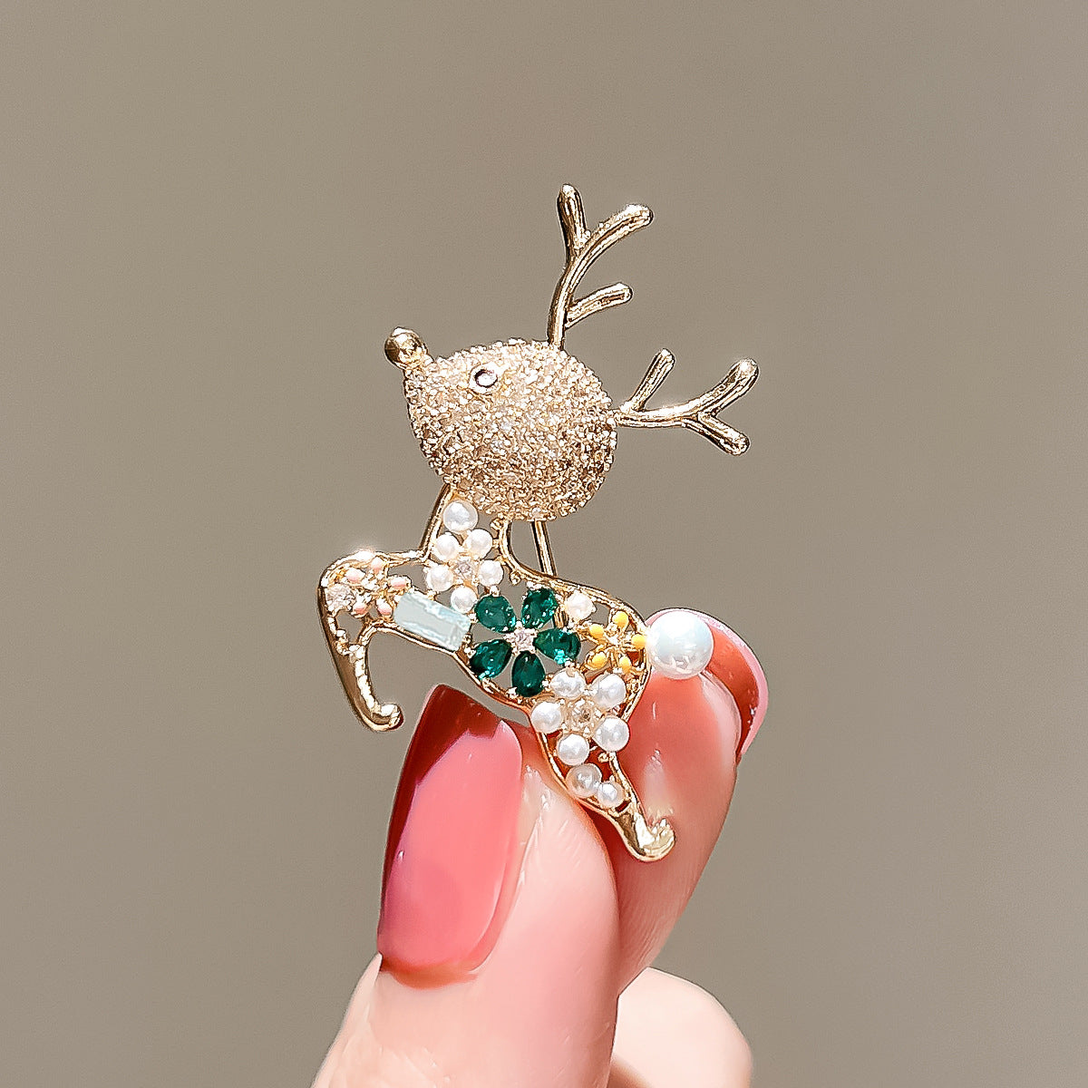 Cute Deer Brooch High-end Elegant And Versatile Exquisite